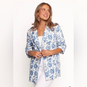 Fate (boutique) Blue and White Floral Blazer